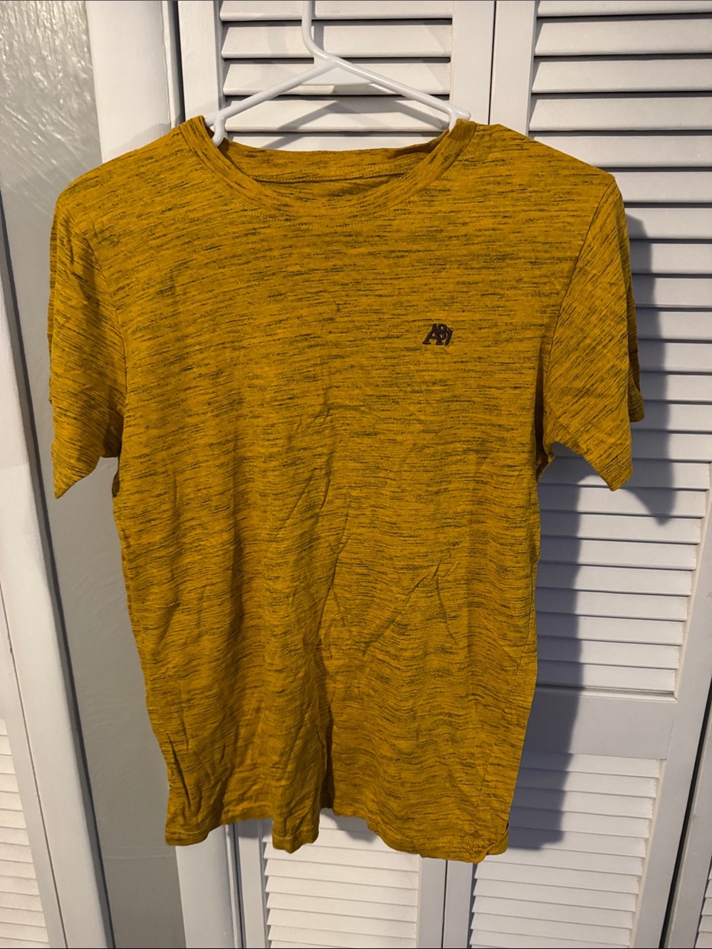 Aeropostale Men's Heather Mustard Short Sleeve Tee